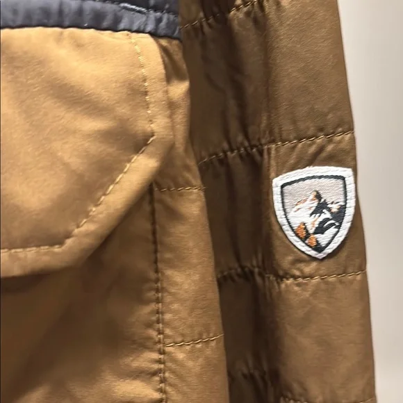 Men's Brown and Black Quilted Jacket - Picture 4 of 7